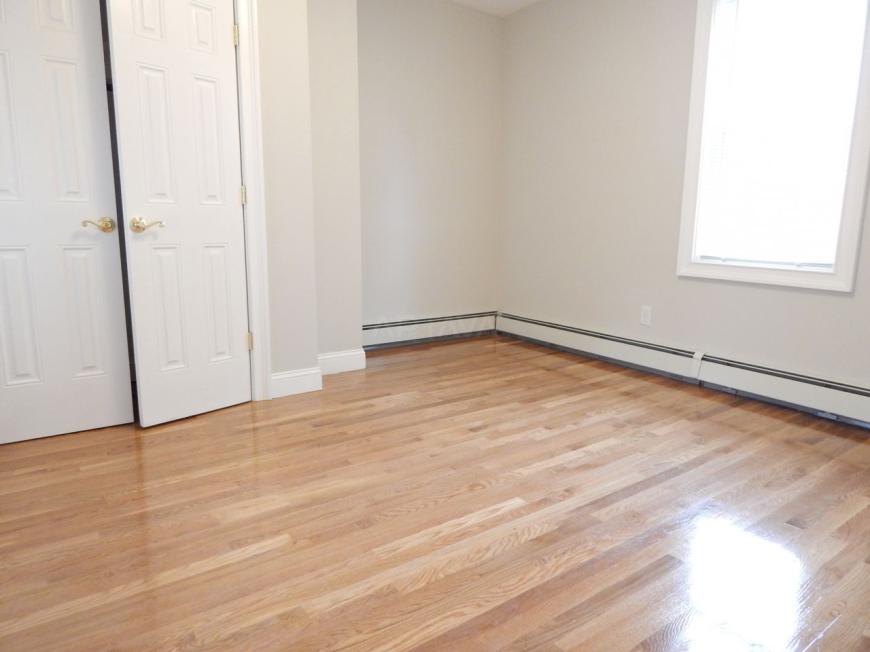 19 Henderson St. – photo 5