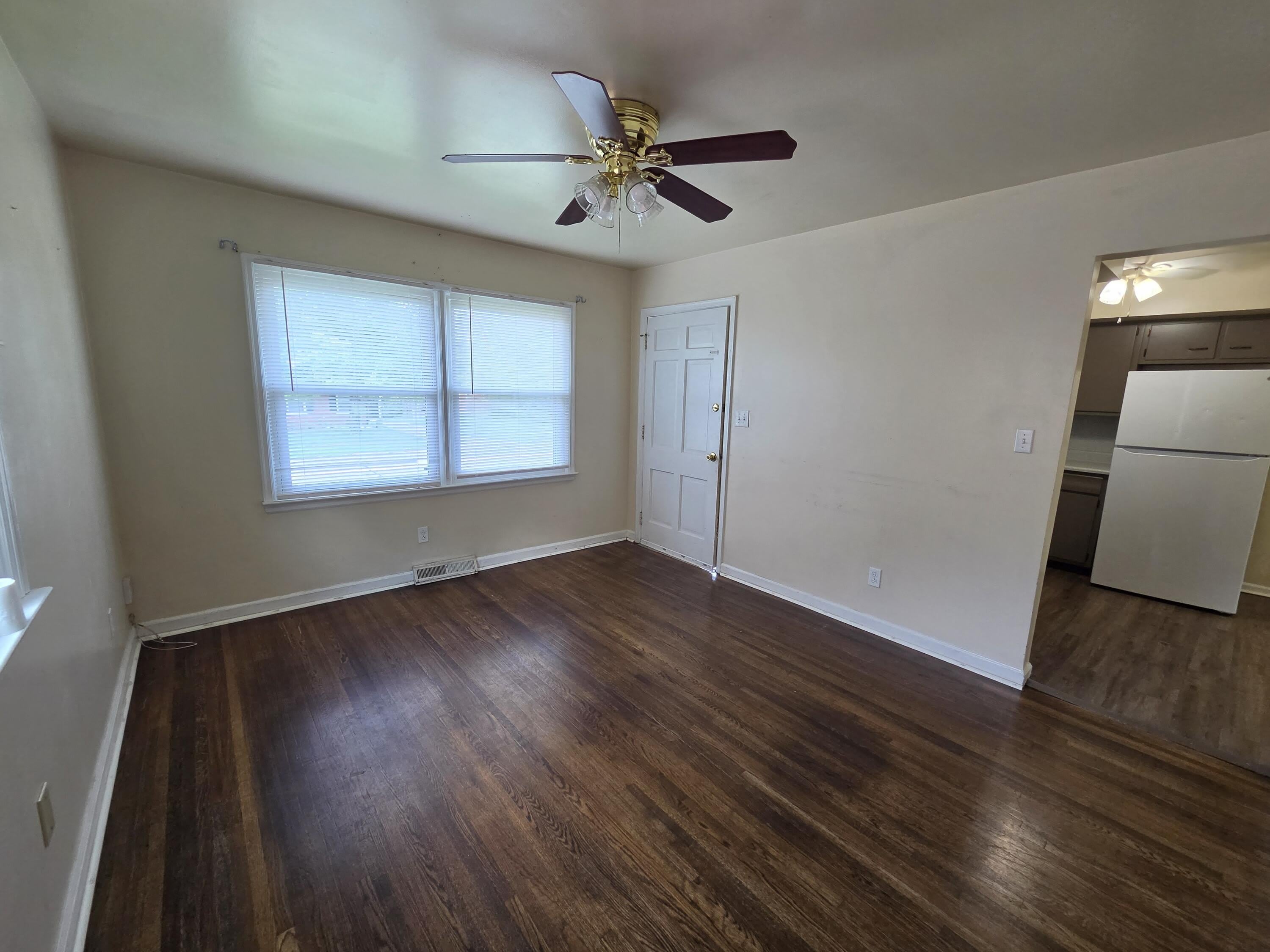 516 Anniston Dr – photo 2