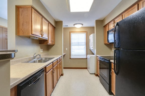 Deer Lakes Apartments – photo 3