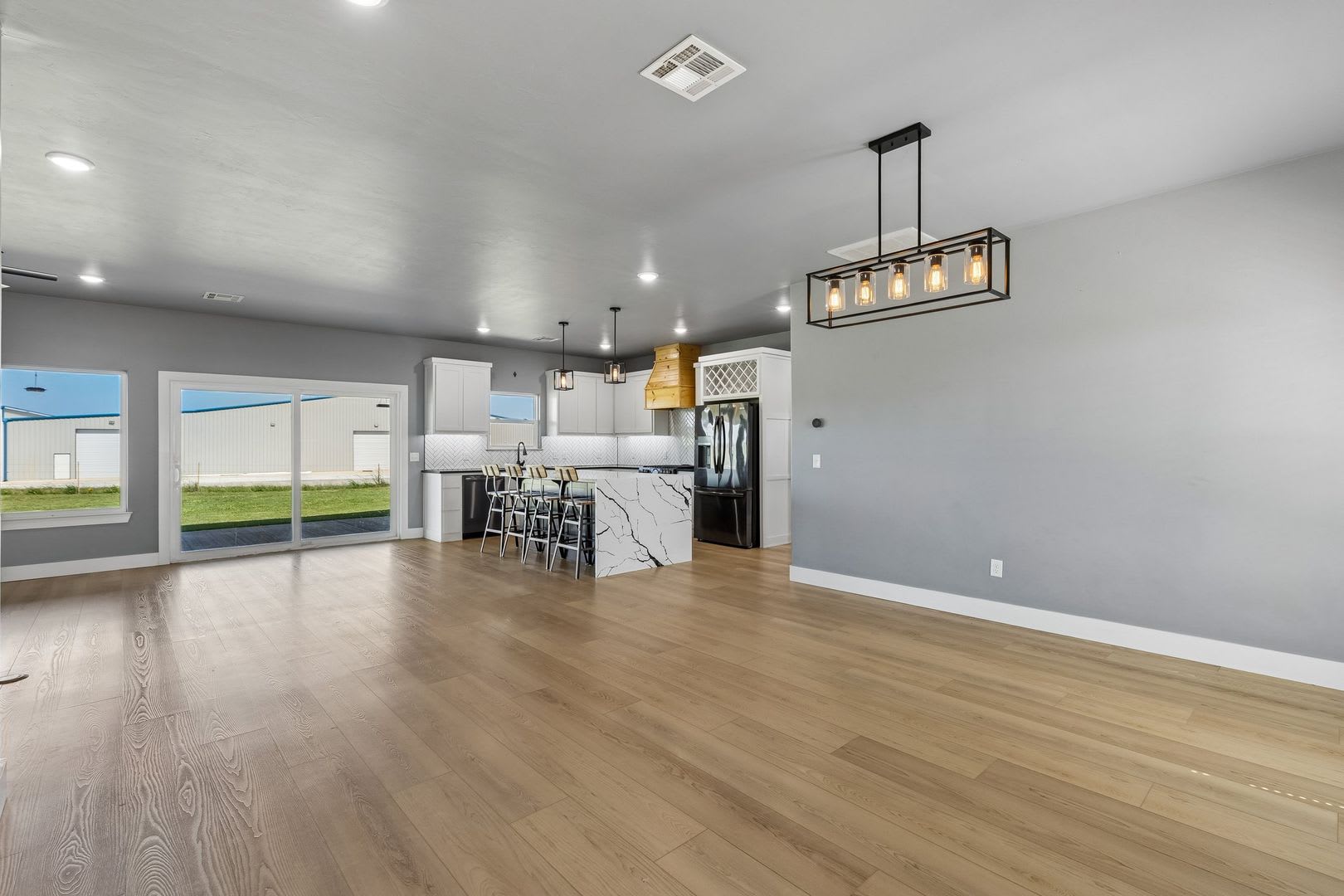 4930 Meadow Dr – photo 5