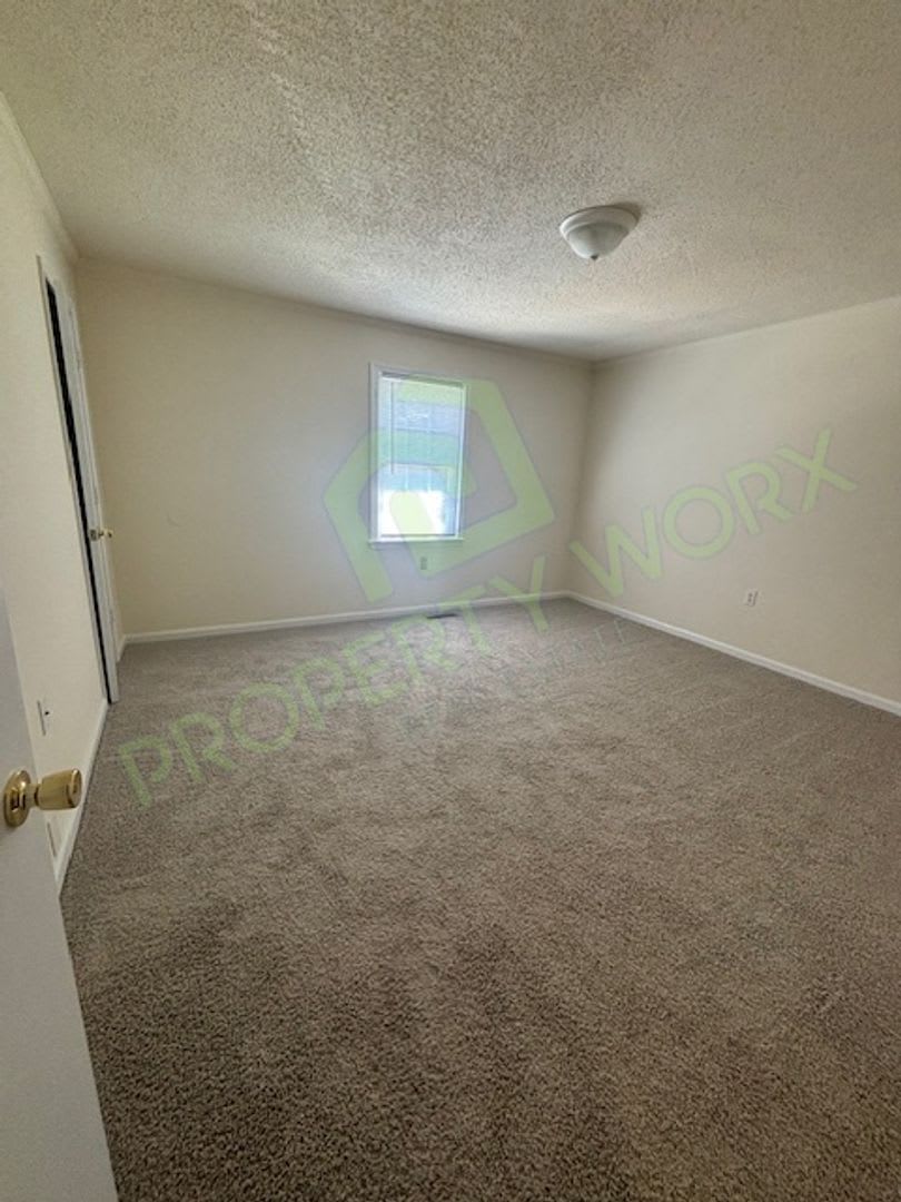 2 Bedroom, 1.5 Bath Town Home in Sharpsburg, NC – photo 2