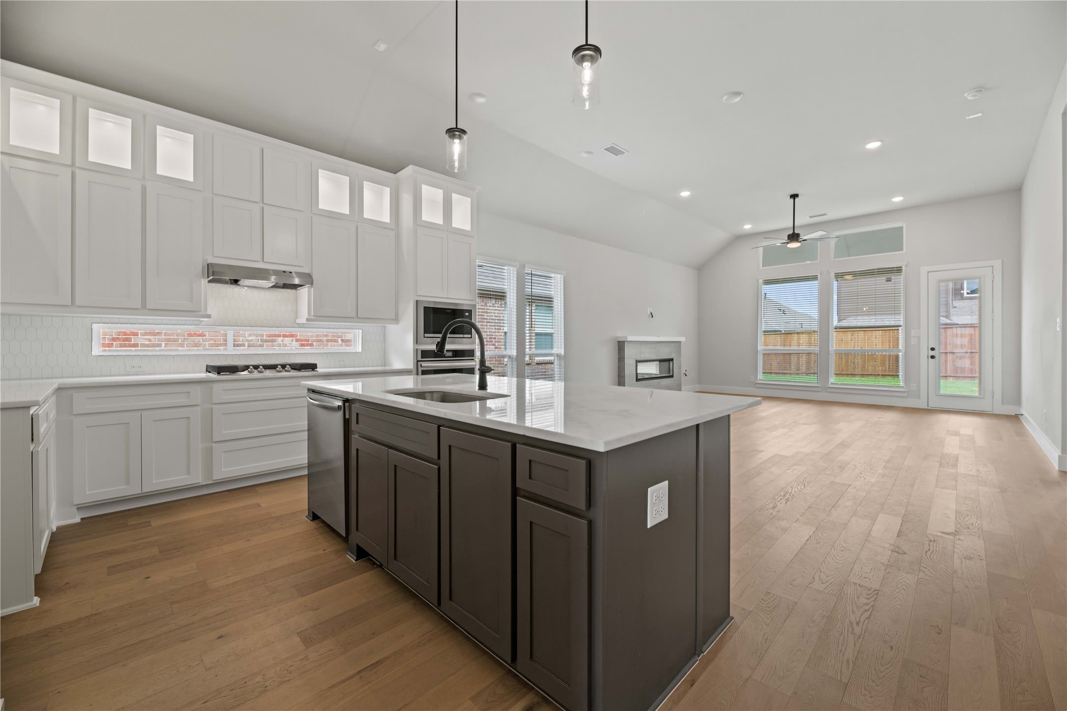 6253 White Creek Drive – photo 2