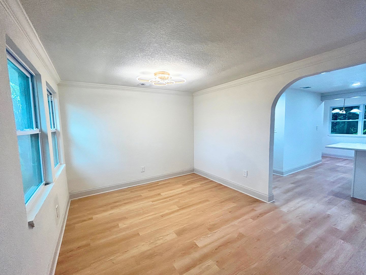 Newly Renovated 2-Bed, 1-Bath Duplex with Modern Upgrades – photo 2