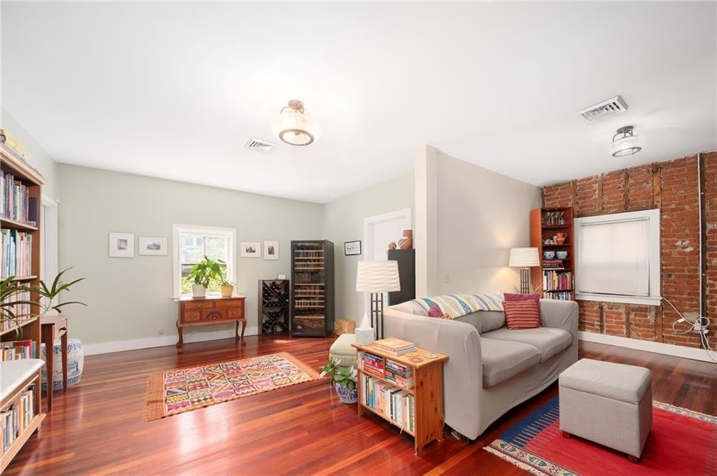 407 Broadway – photo 2