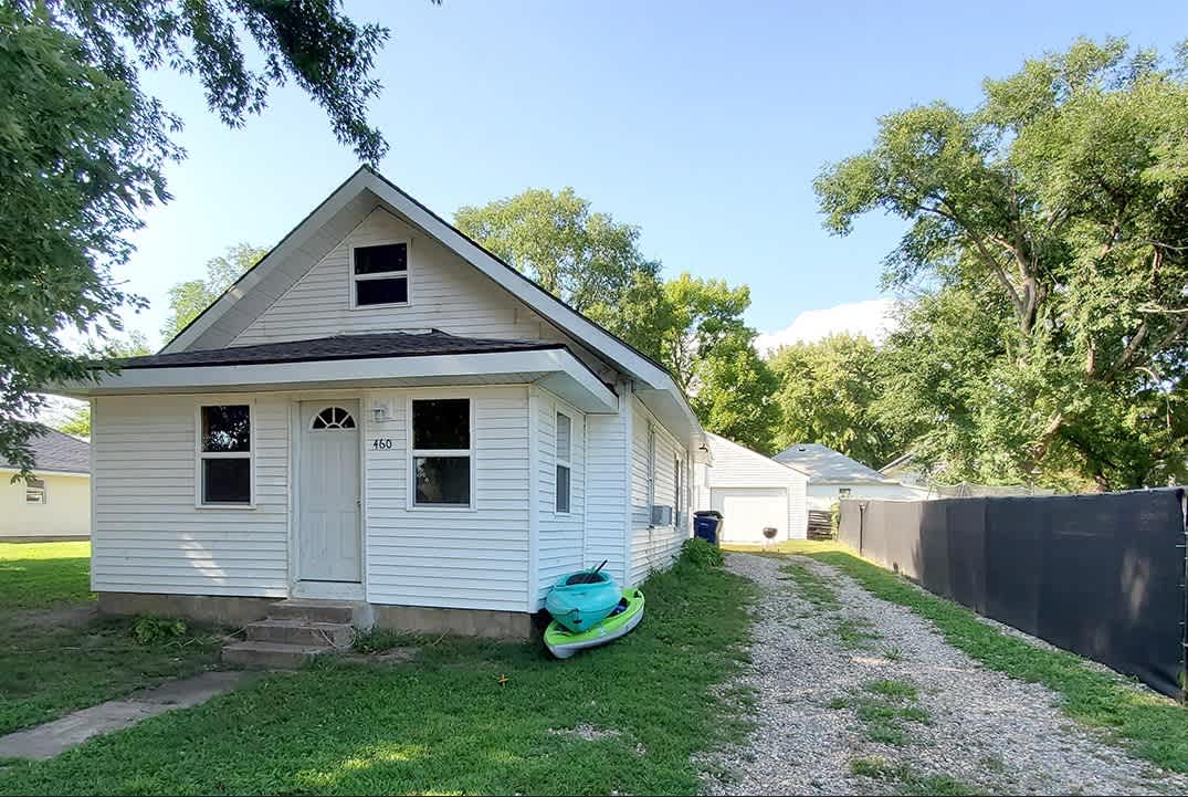 460 2Nd St Nw – photo 2