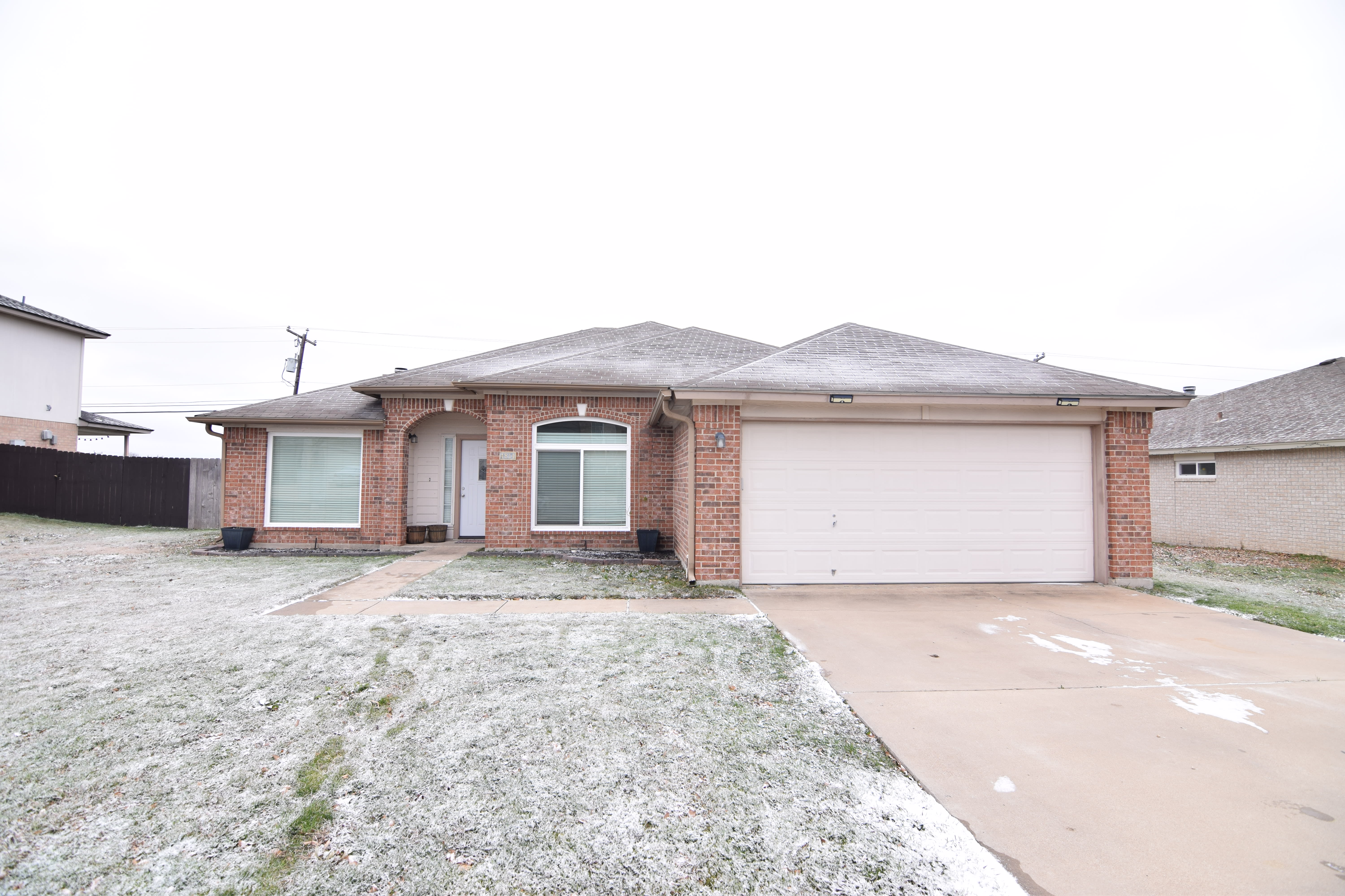 4814 Water Oak Dr – photo 1