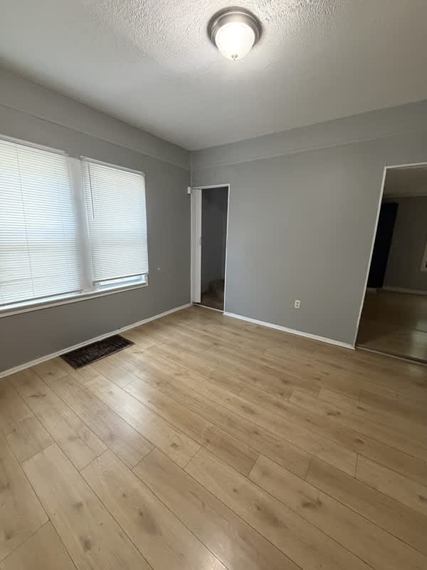 1722 Burgess Road – photo 5