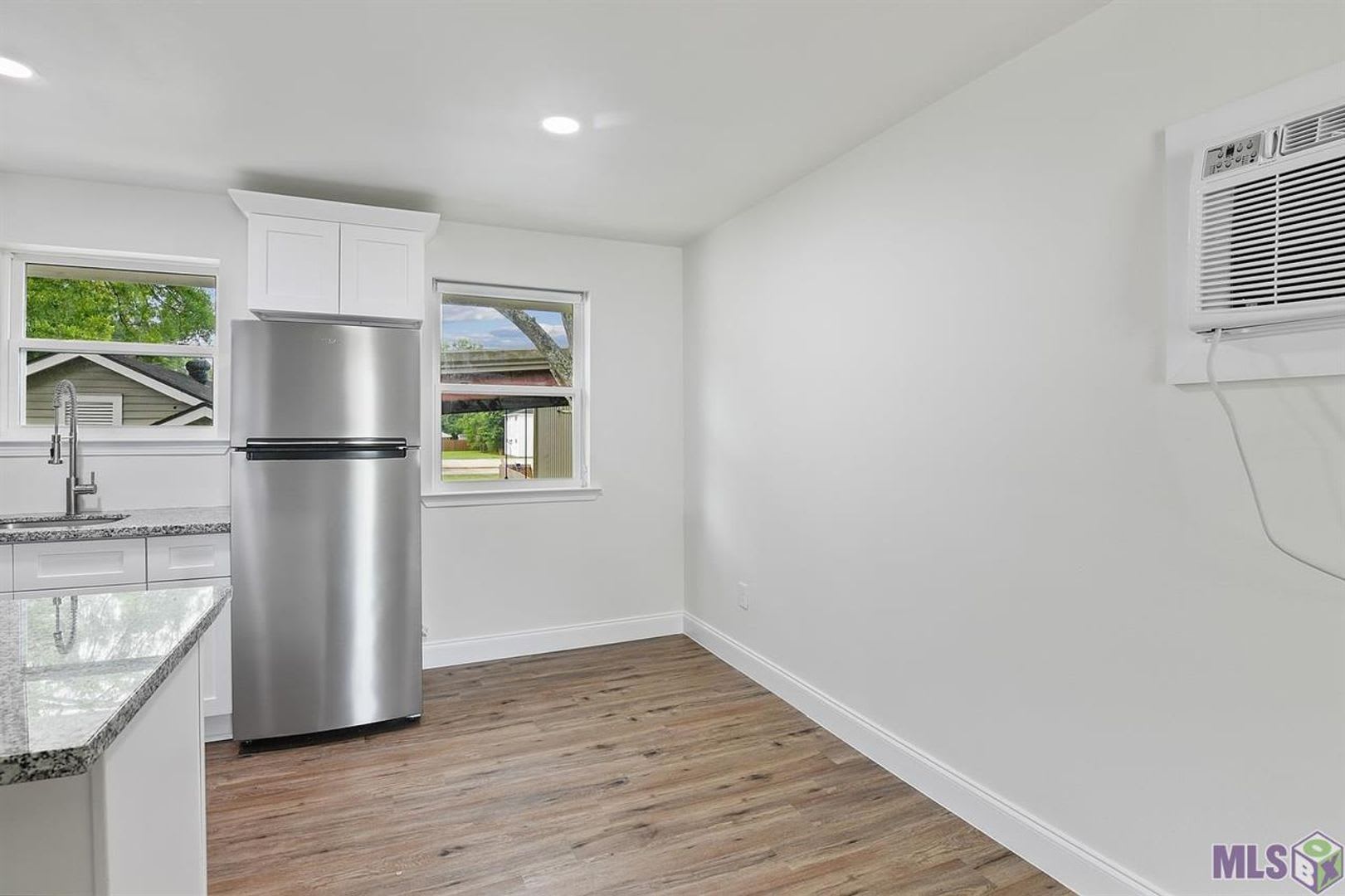 210/212 Centerville Street – photo 5