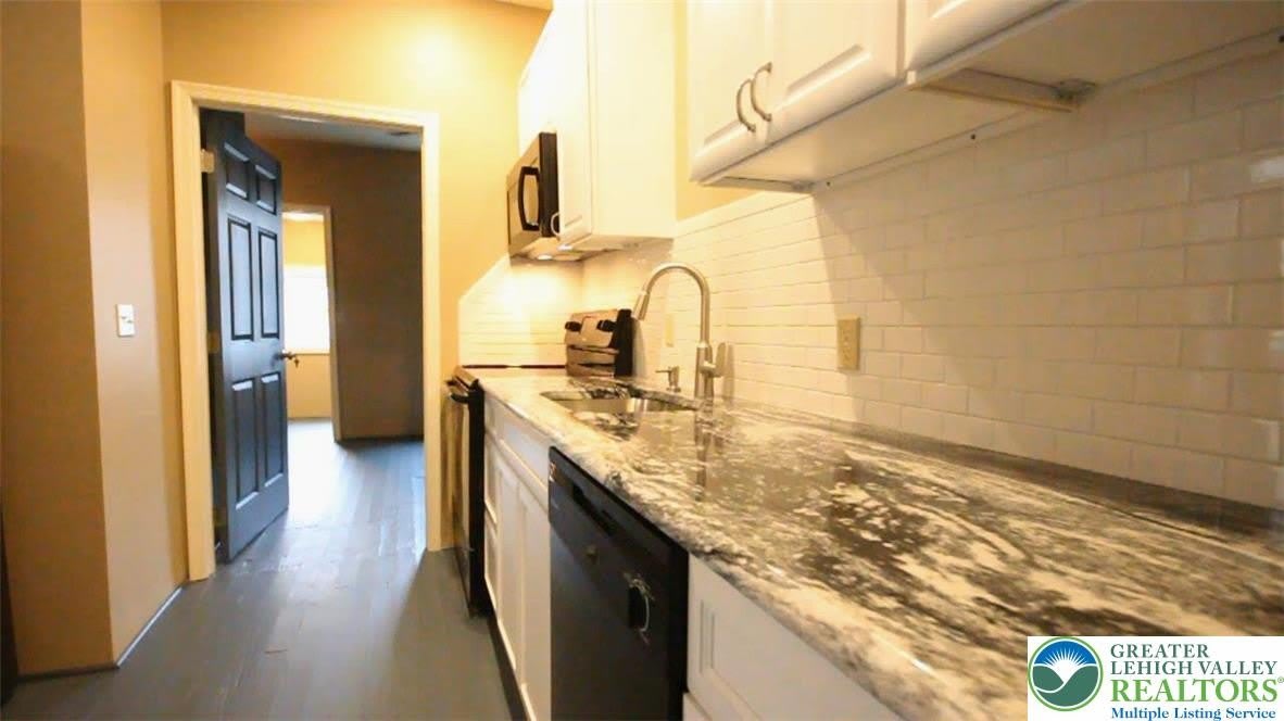 71 W Goepp Street – photo 5