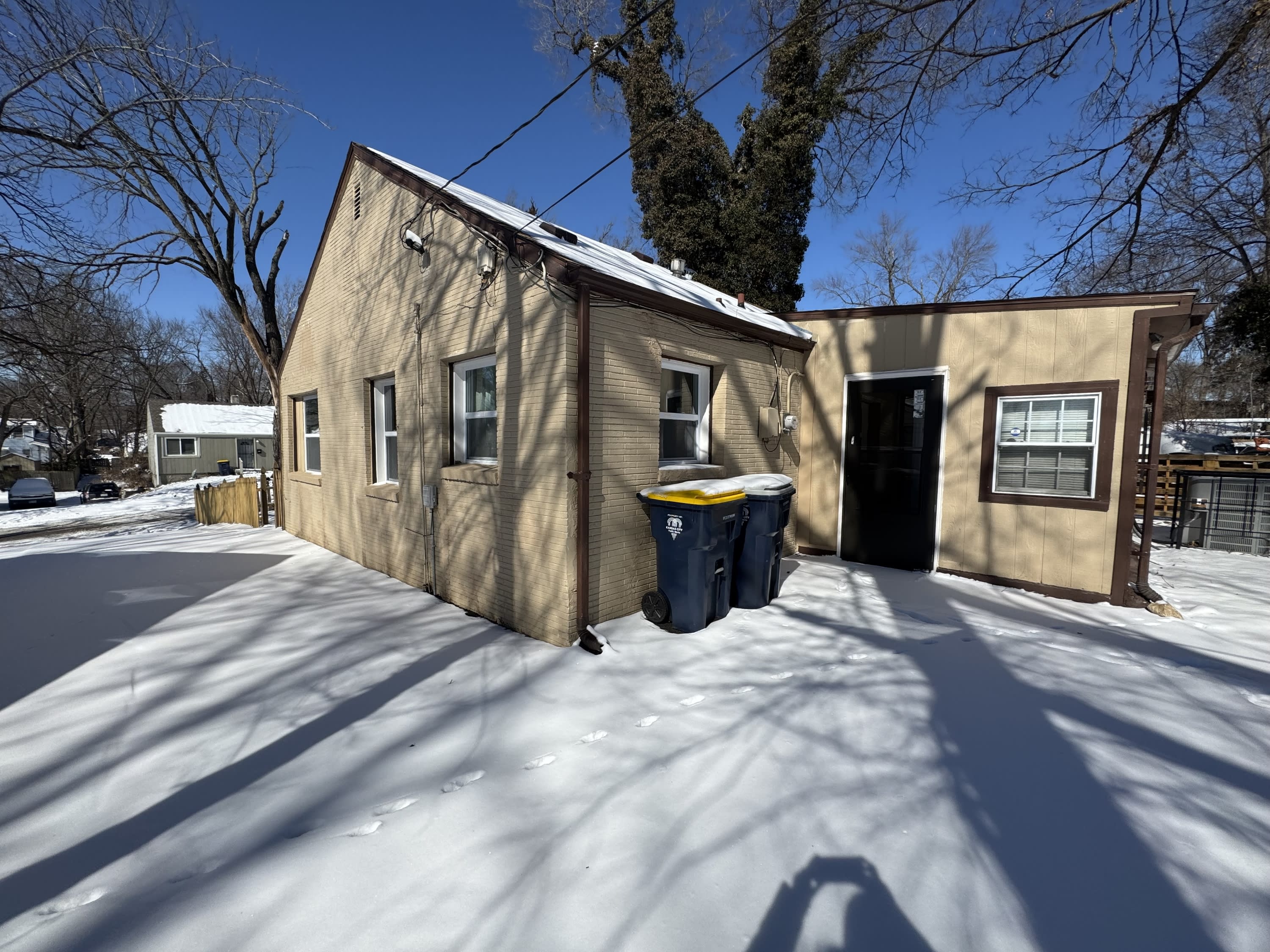6729 Bellefontaine Avenue – photo 3