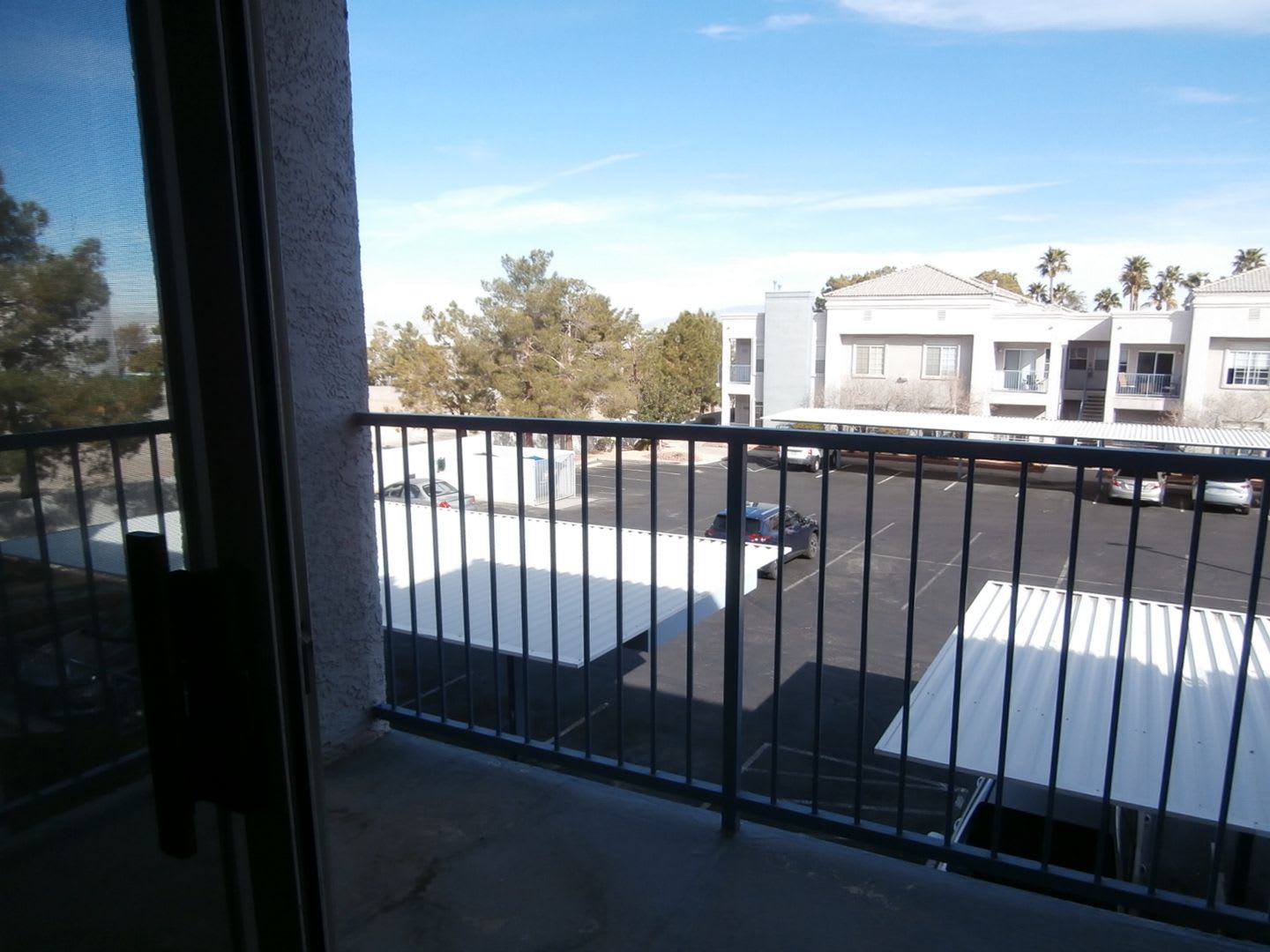 Charming Condo in Henderson! – photo 4