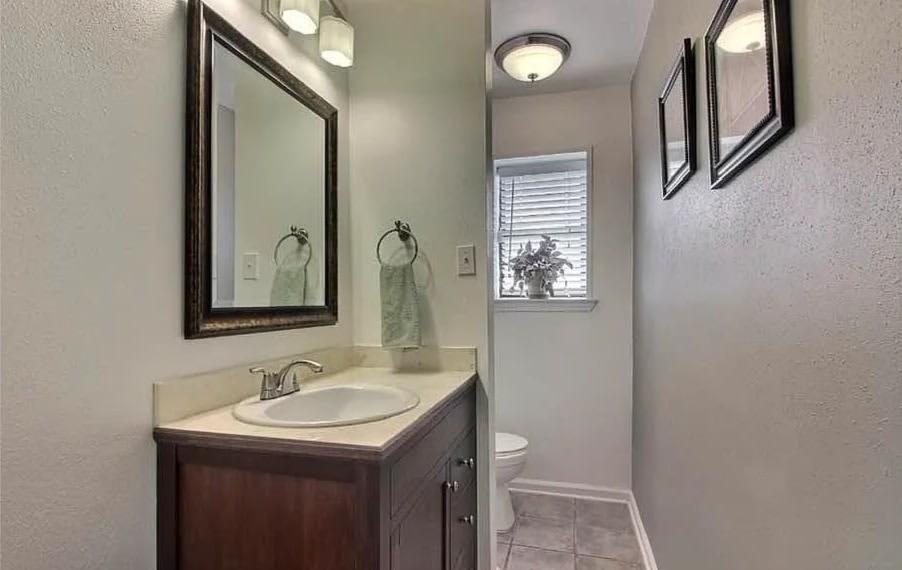8024 Picardy Avenue – photo 3