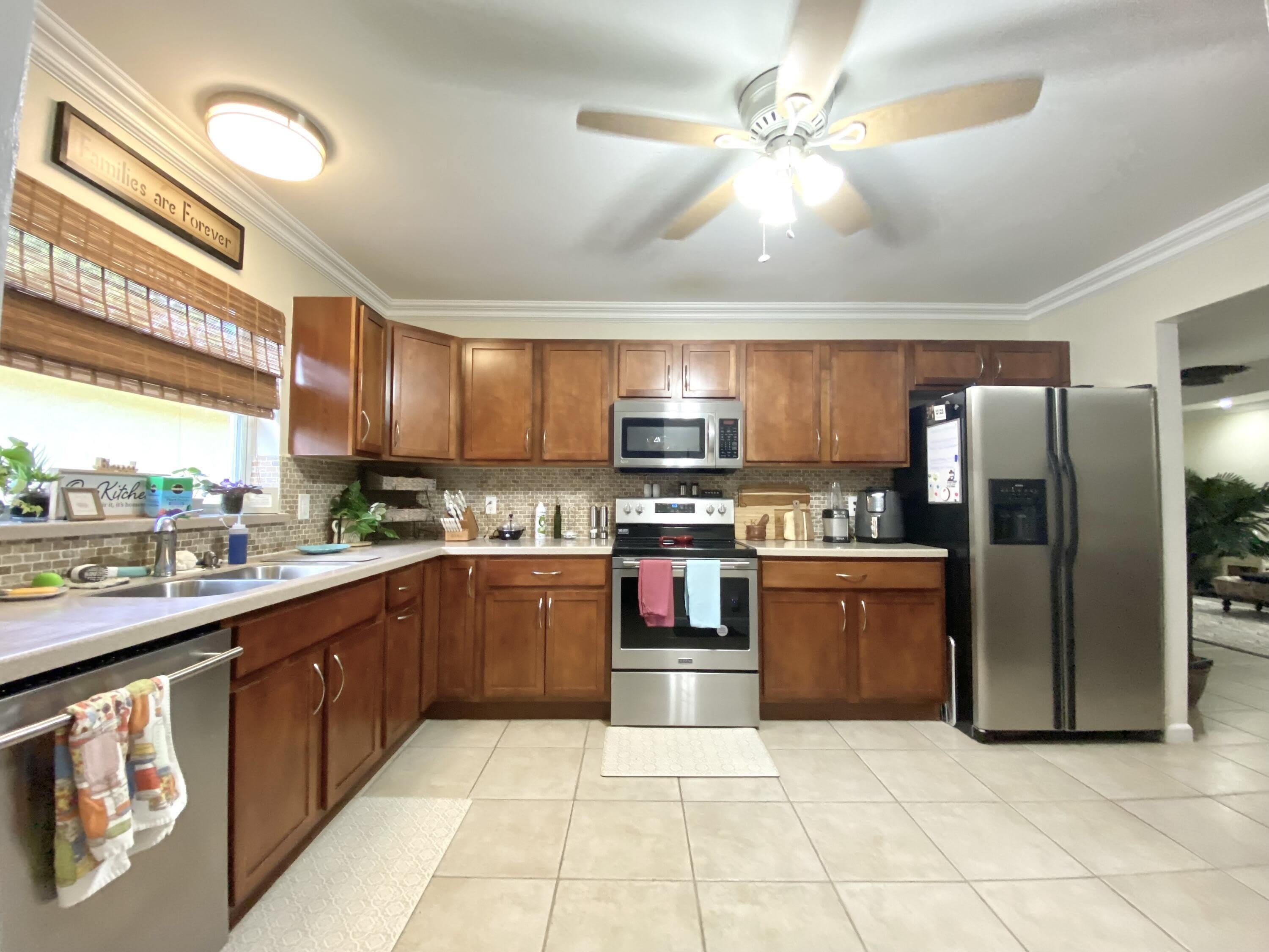 9132 Pine Springs Drive – photo 2