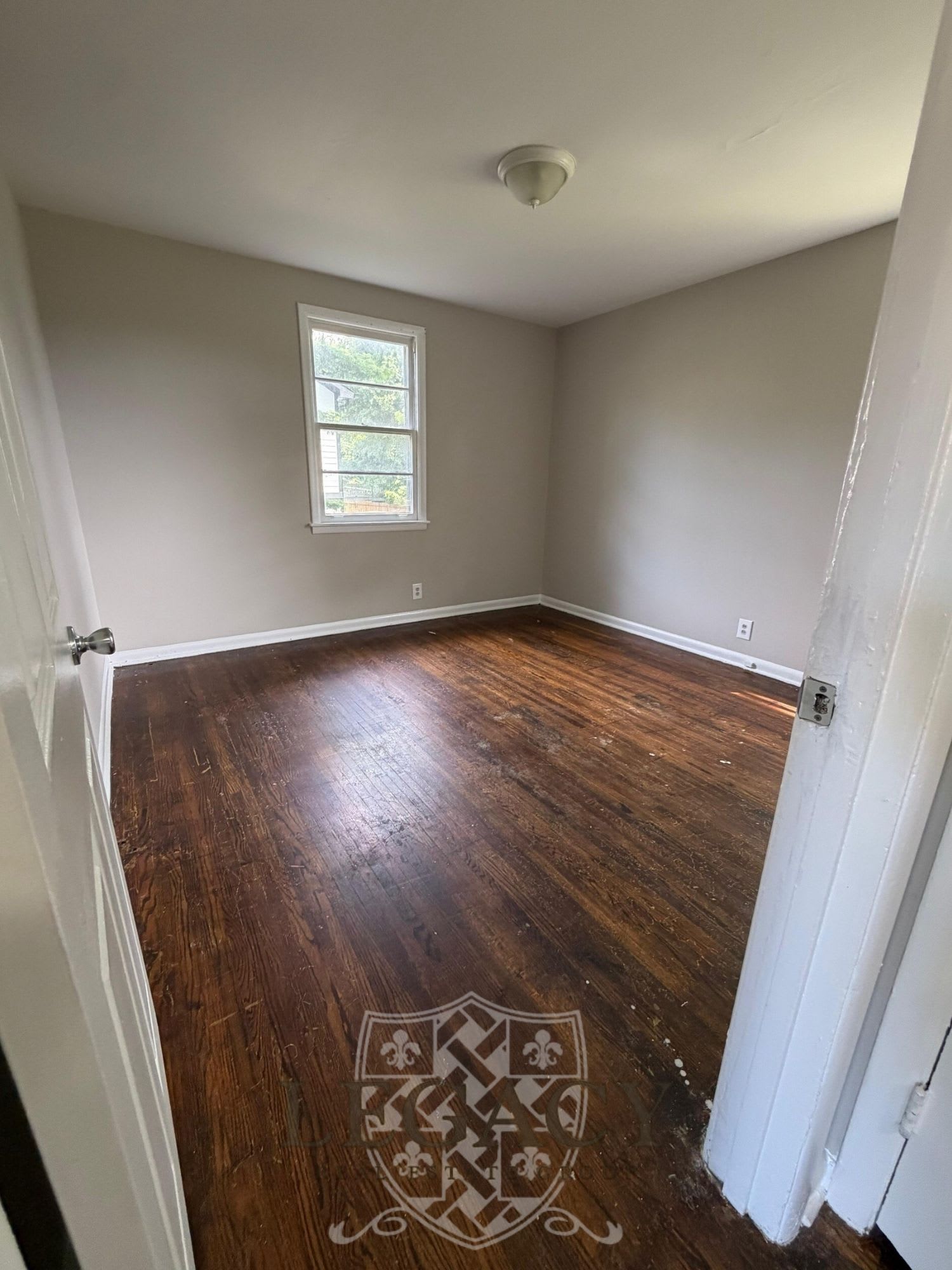 2229 Maplecrest Drive – photo 5