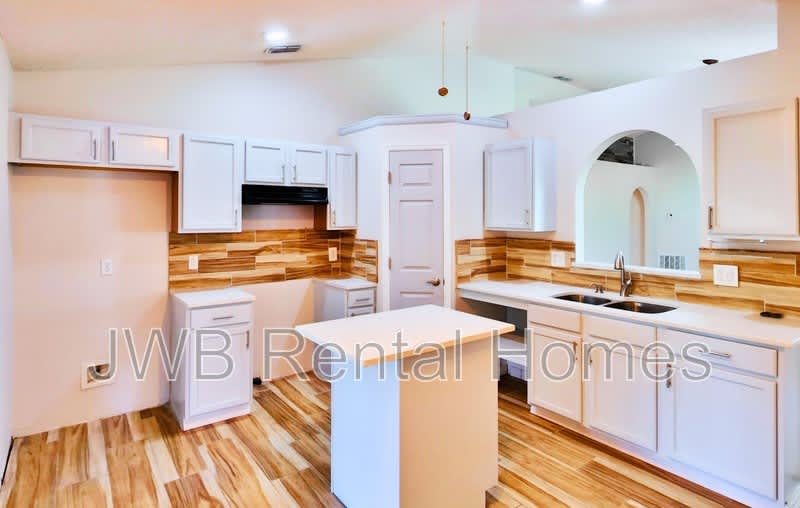 2006 Wiley Oaks Ln – photo 2