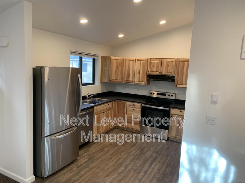 416 Maple Drive – photo 2