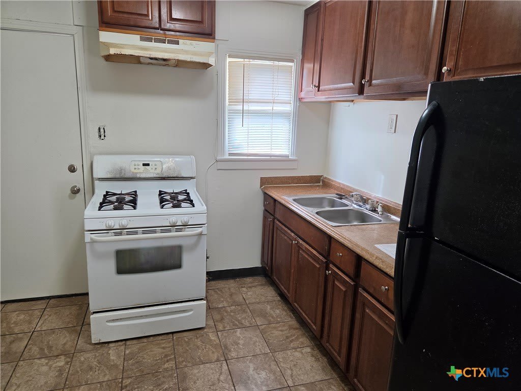 1909 S 15th Street – photo 3