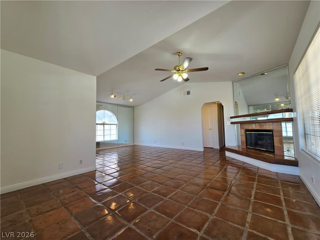1421 Santa Margarita – photo 3