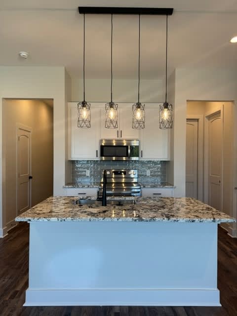 3231 Naomi Drive – photo 2
