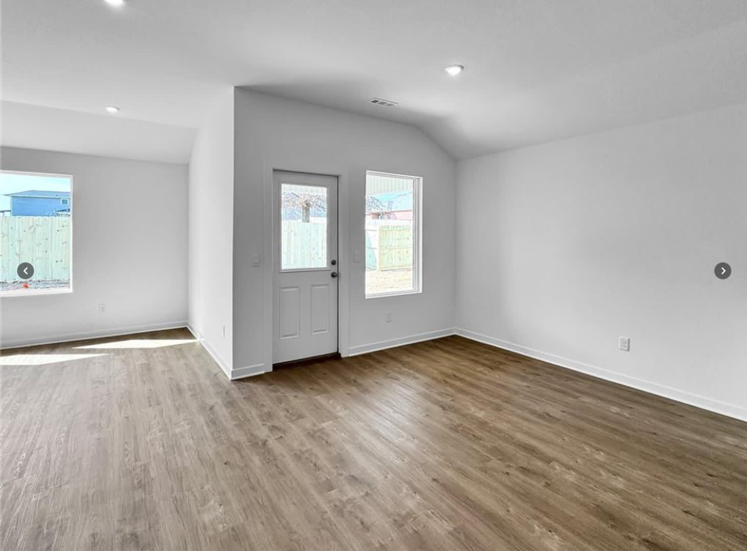 Charming New Construction in beautiful Prairie Grove! – photo 5