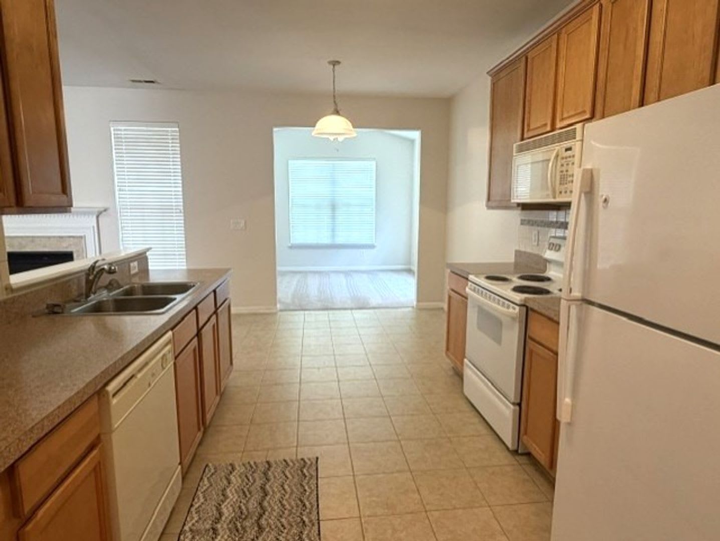 ~~ Beautiful home in Governor's Green Subdivision ~~ – photo 5