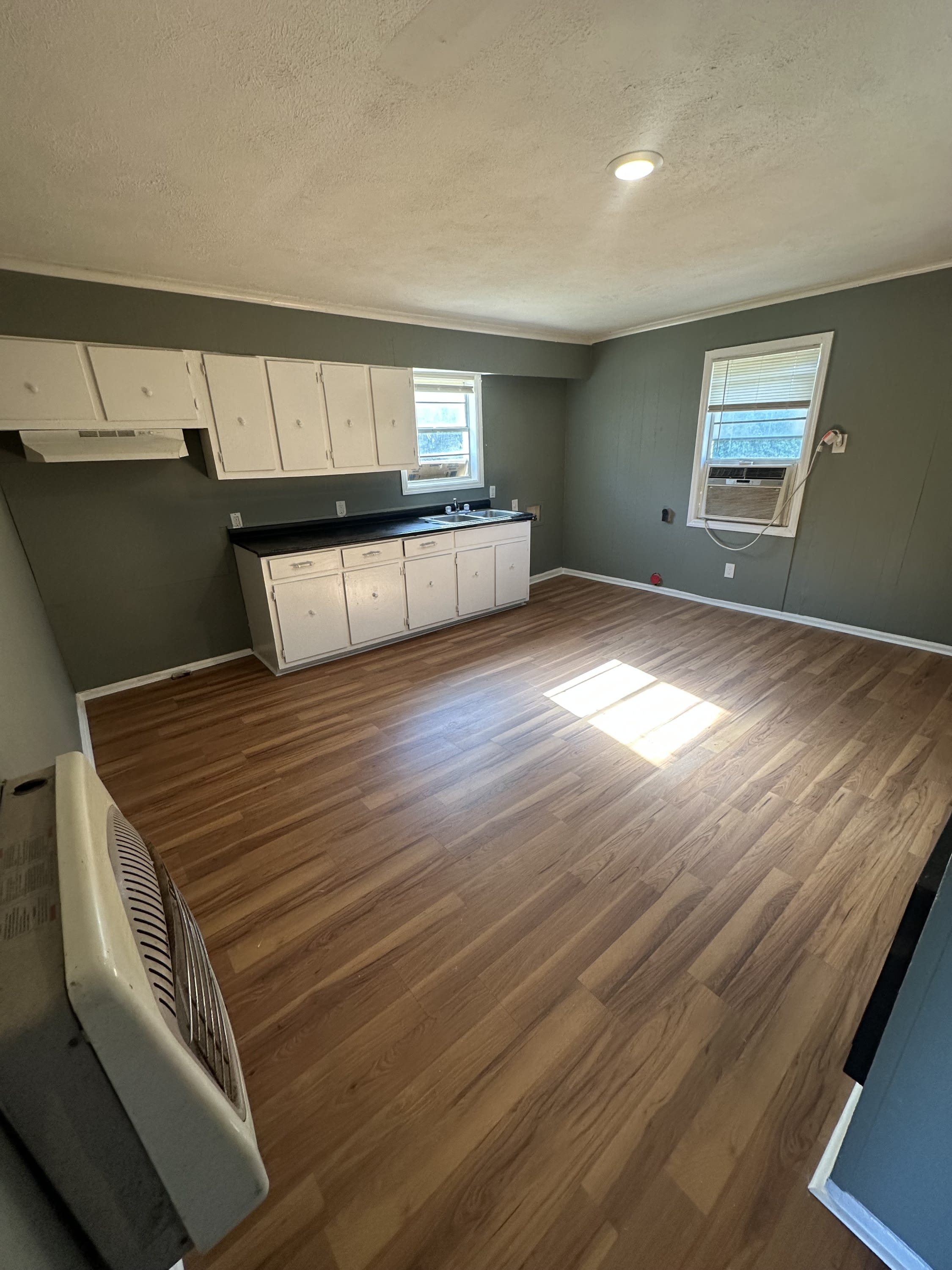 114 Jelk St – photo 4