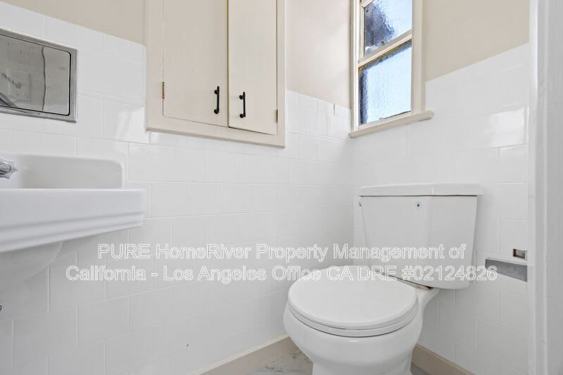 1534 Hayworth Ave – photo 5