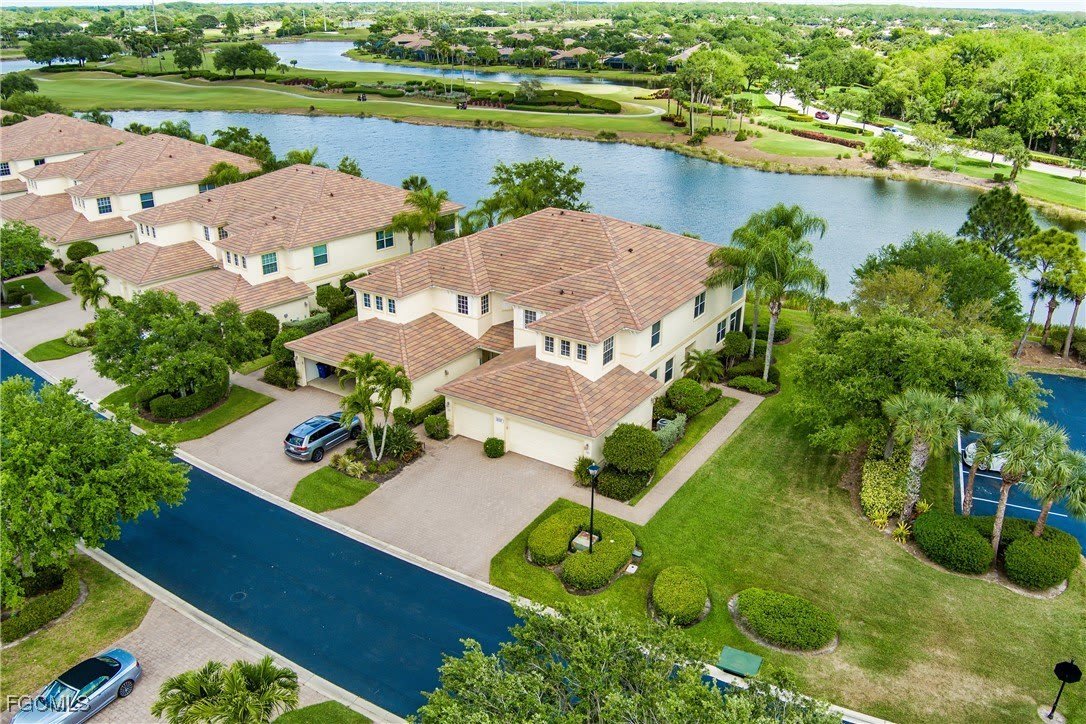 3120 Meandering Way – photo 3