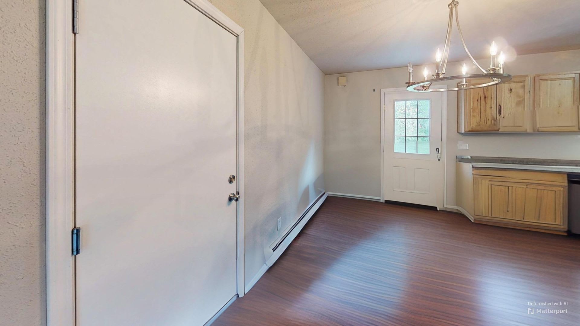 3 Bedroom Home In North Pole With Garage – photo 4