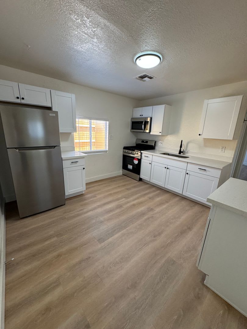 1821 E Virginia Ave – photo 4