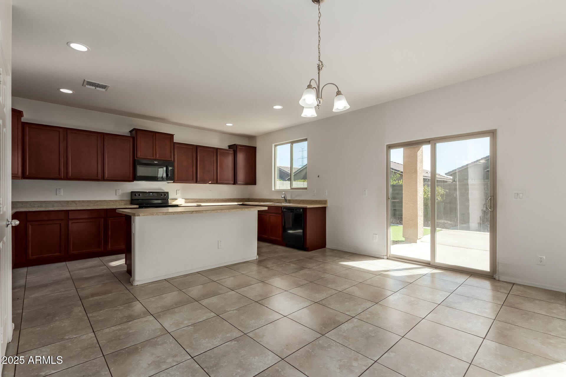 11603 W CALAVAR Road – photo 4