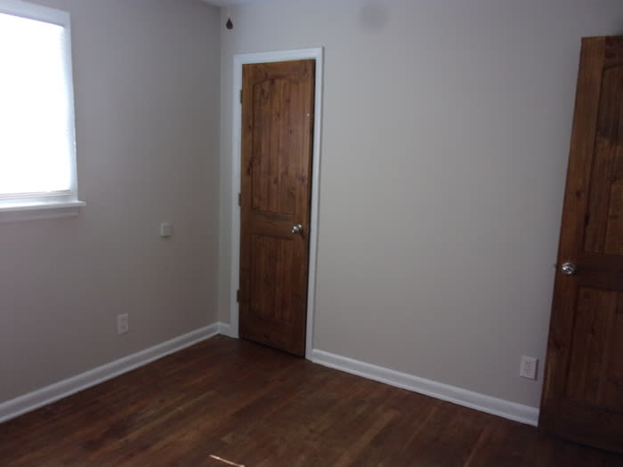 2313 Julia Avenue – photo 5