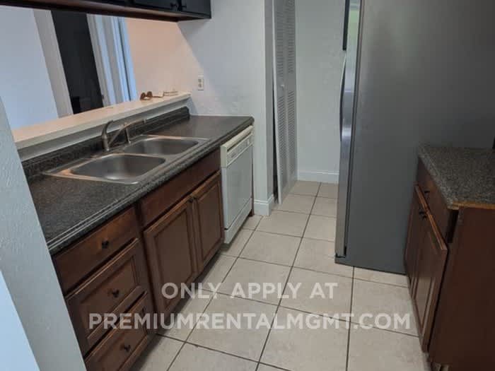 4028 Billingsgate Road – photo 2