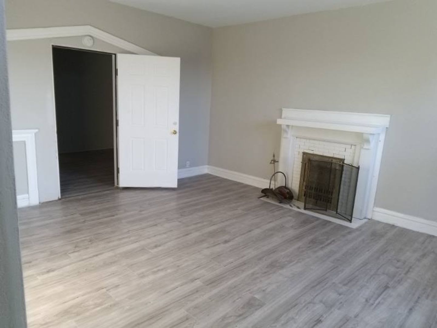 Charming 2Br Duplex In Saint Louis – photo 4