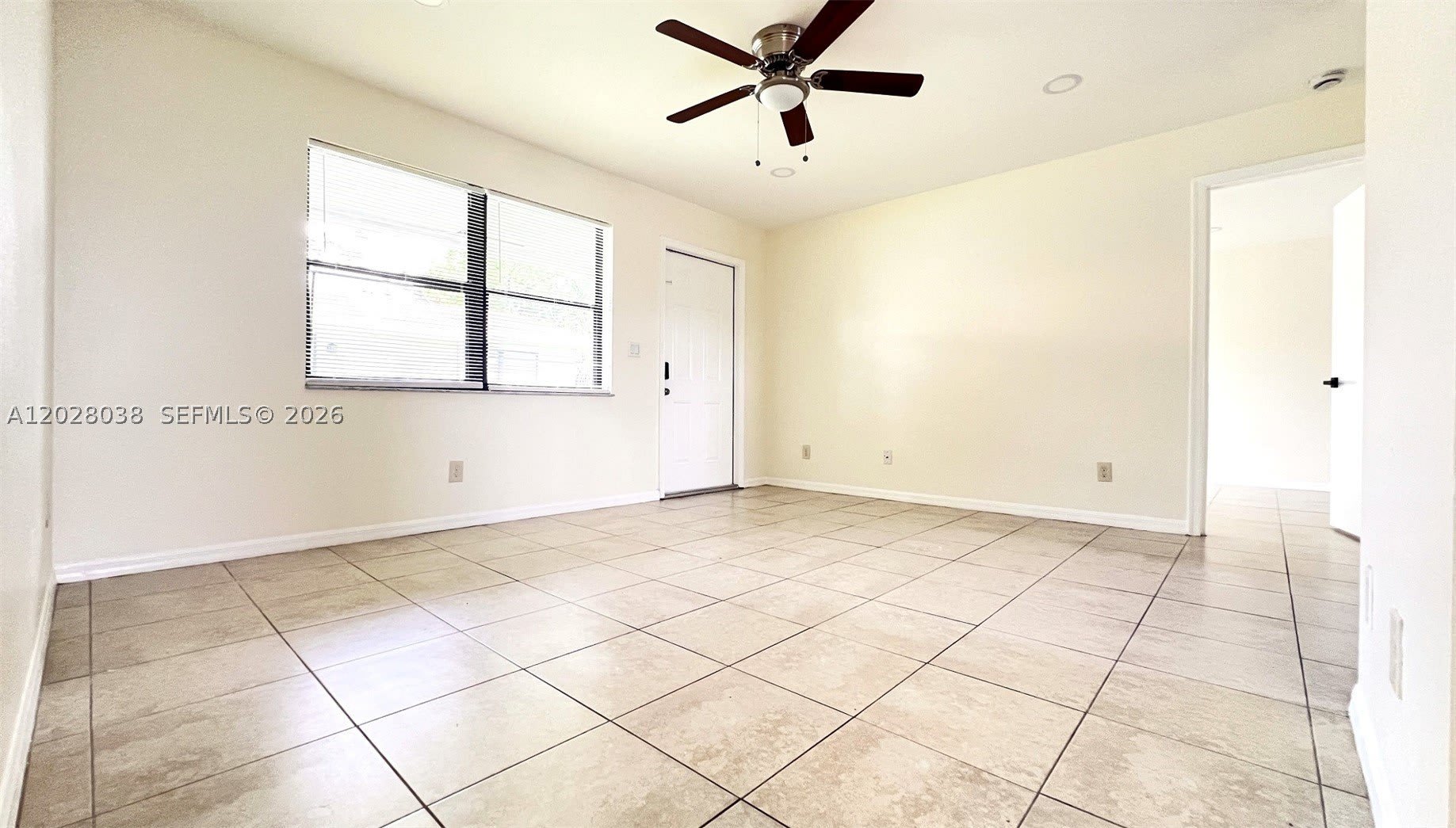 5914 Taylor St – photo 2
