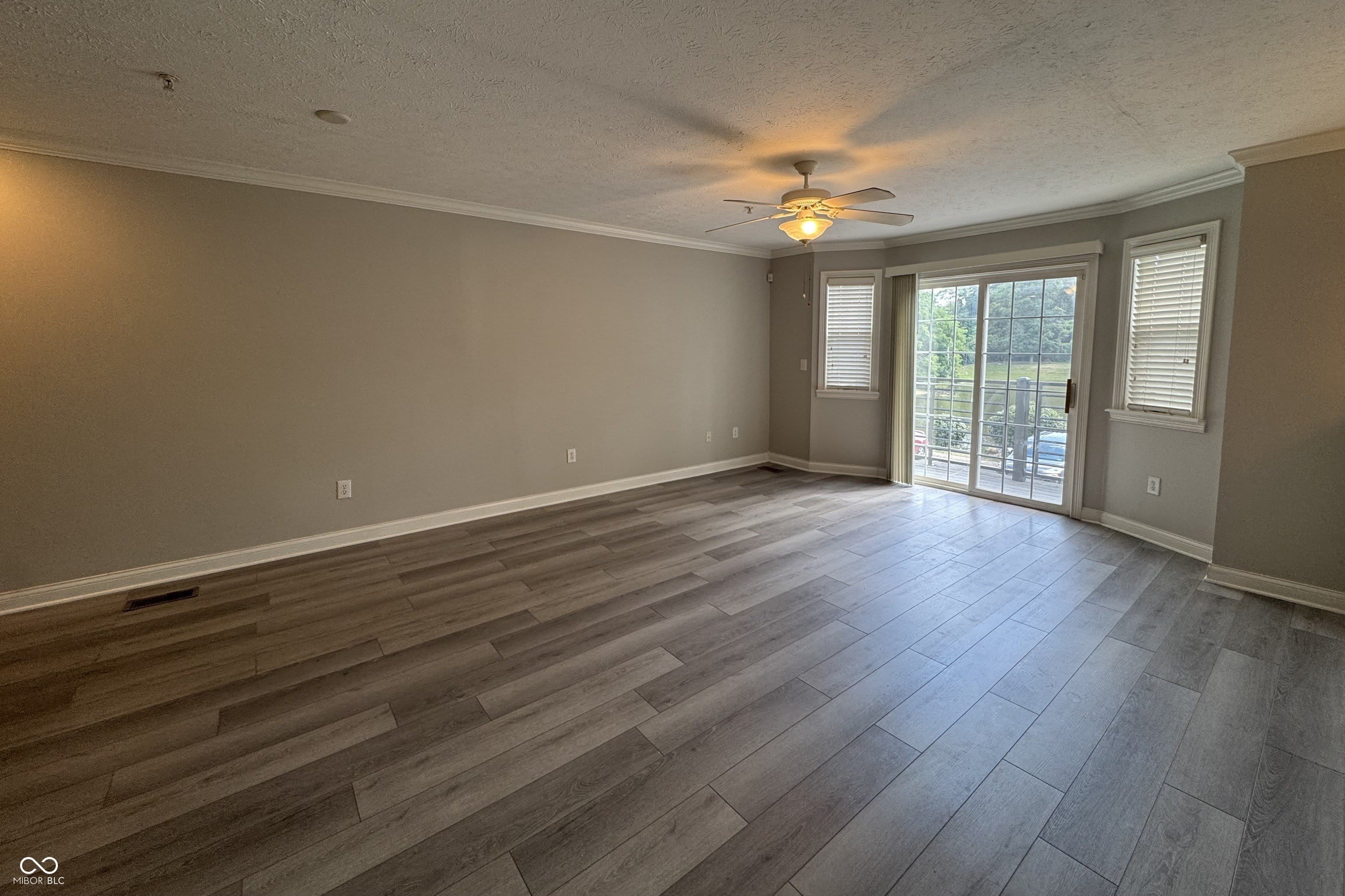 1442 Oakhill Drive – photo 5