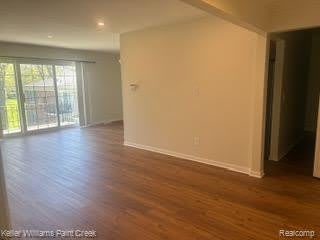 433 Fox Hills Drive S – photo 5