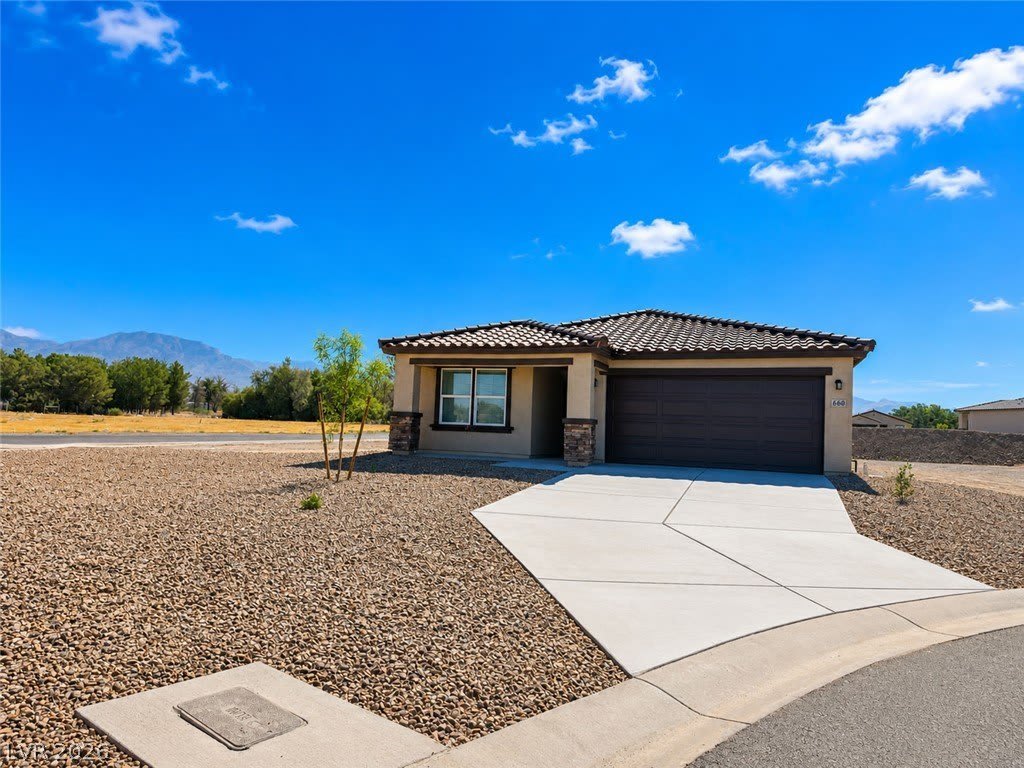 660 E Huyana Wind Drive – photo 2