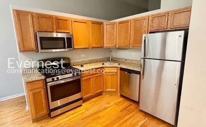 1834 Ridge Avenue – photo 3
