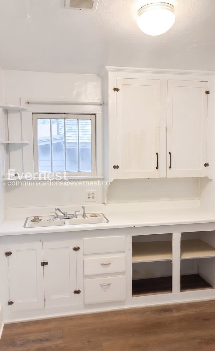 801 Smith Street – photo 4