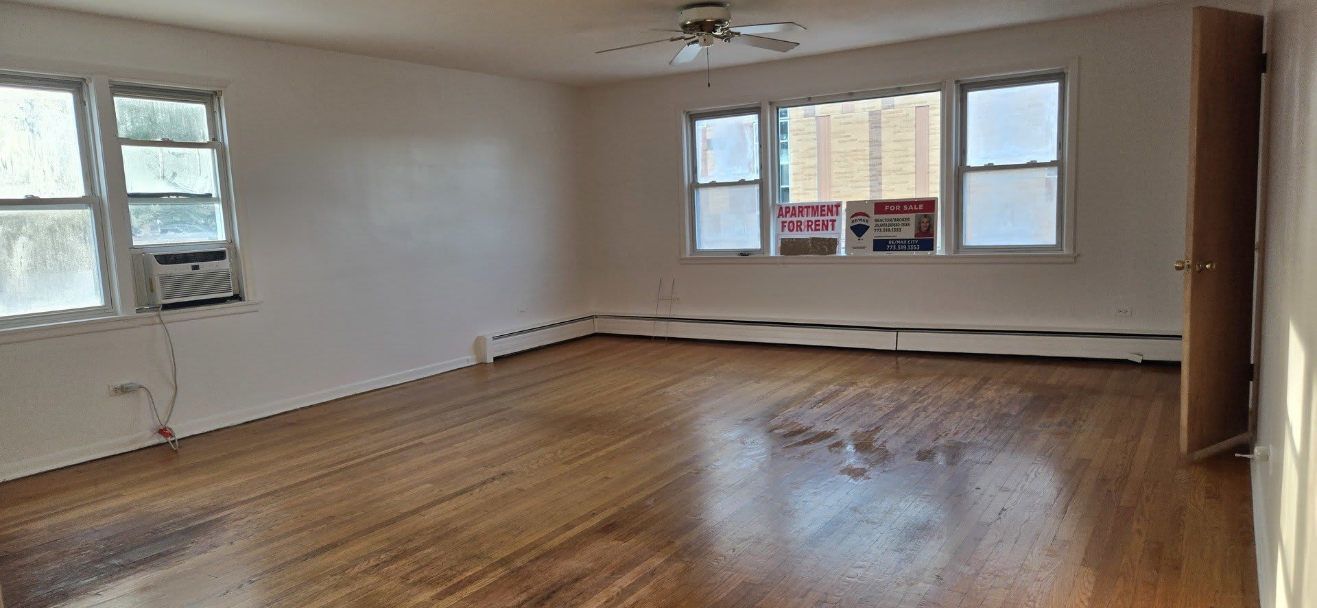 3923 HOWARD Street – photo 3