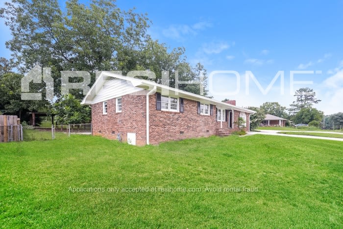 6285 Mount Zion Boulevard – photo 2
