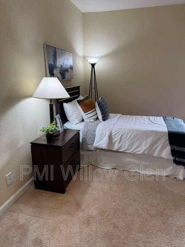 39931 Cedar Blvd – photo 3