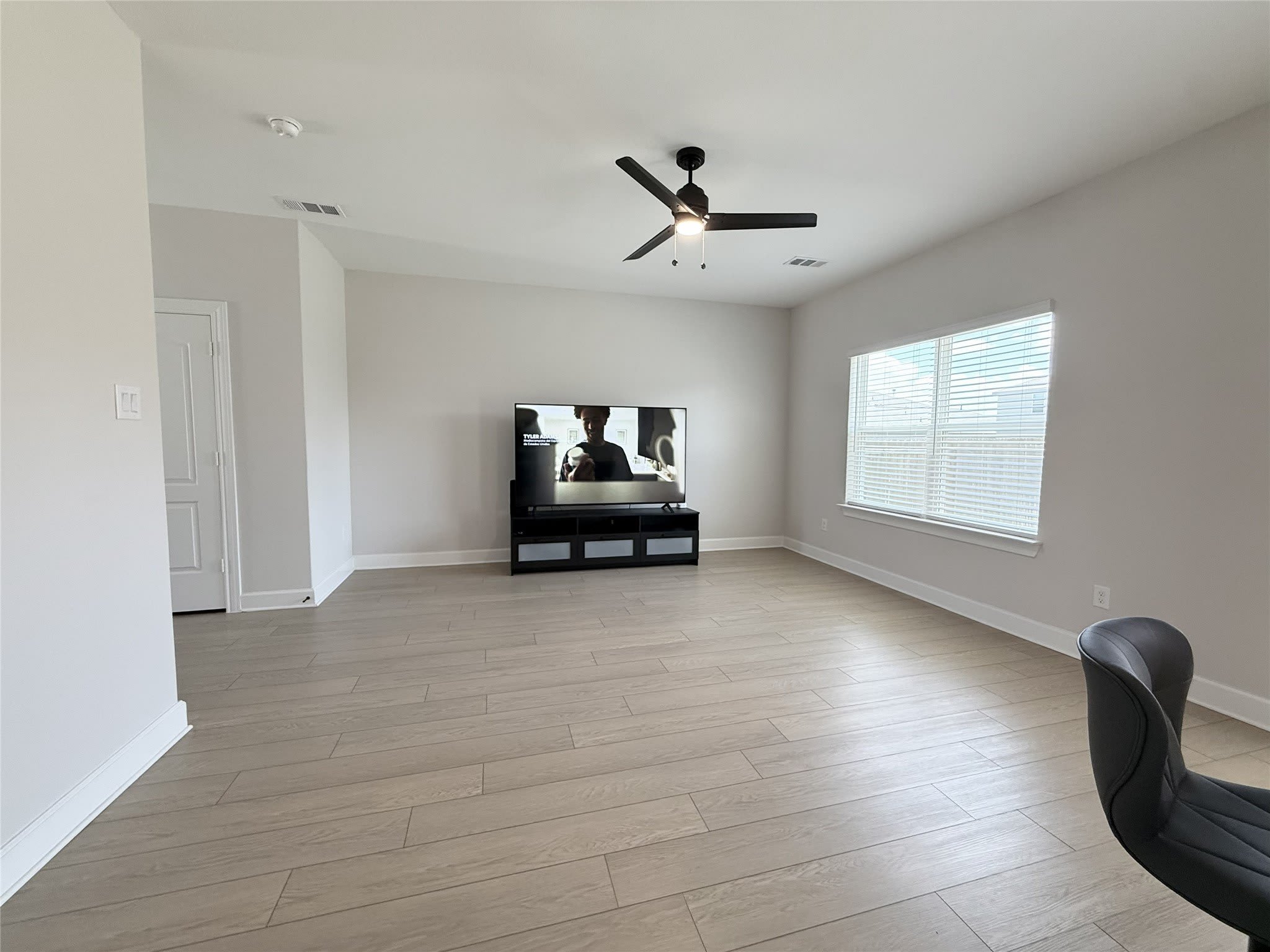 1205 Ginsburg Lane – photo 4