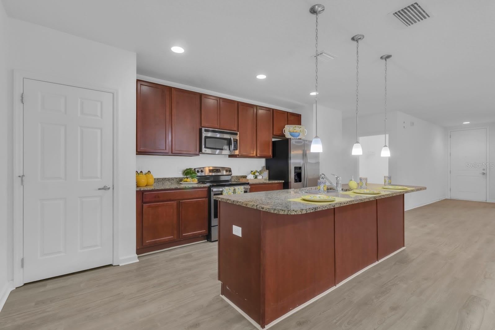 2943 Casabella Drive – photo 3