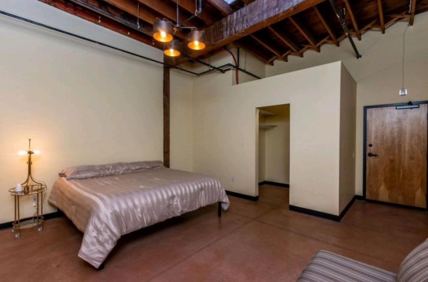 2702 Montana Ave – photo 5