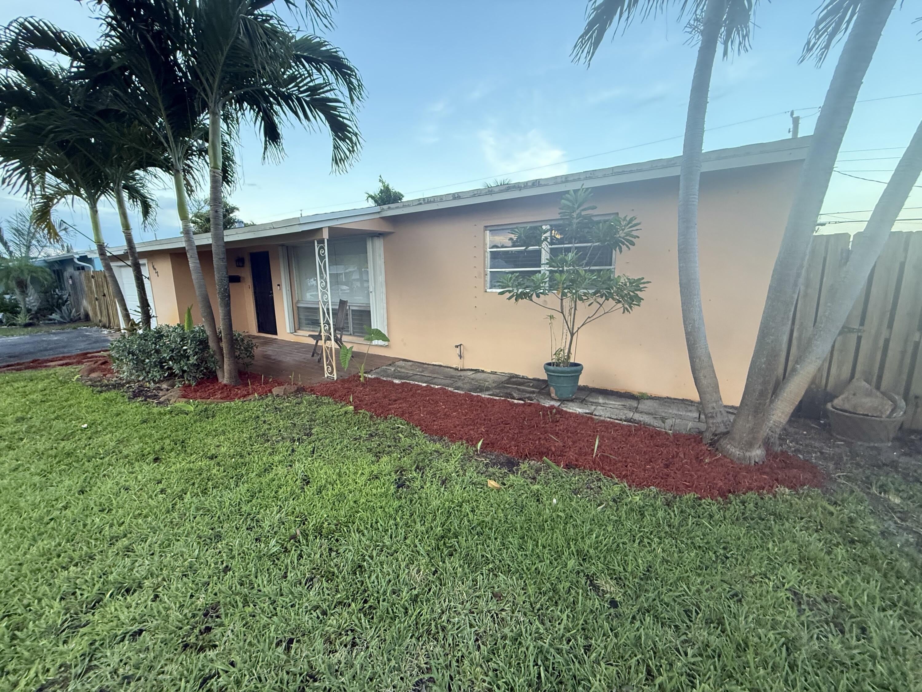 1428 SW 1st Avenue – photo 2