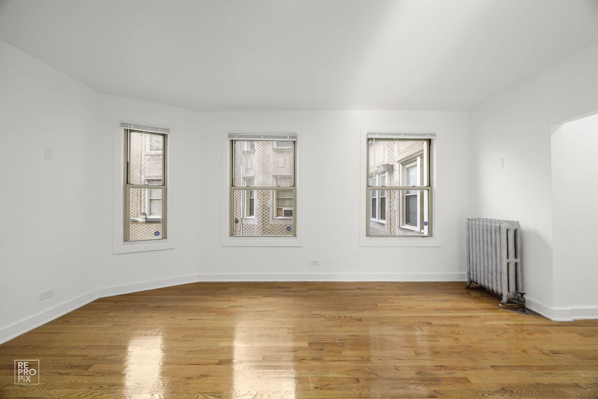 8051 S Ingleside – photo 5