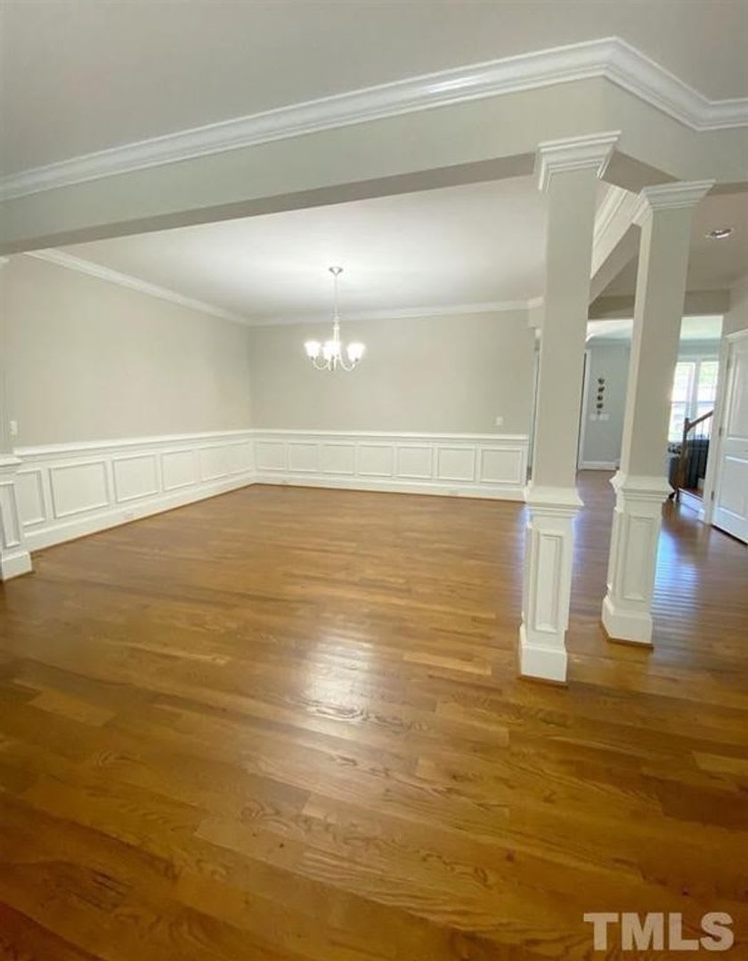 Room in 4 Bedroom Home at Grande Chateau Ln – photo 4