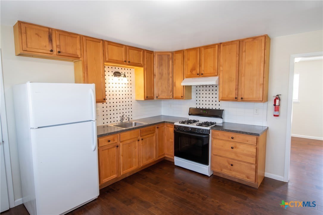 2609 Live Oak Drive – photo 3